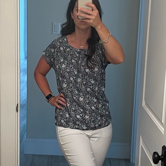 Floral LOFT blouse - Picture 2 of 9